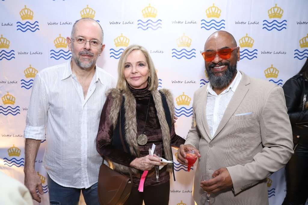 Agito em Ipanema nesse final de semana. Lançamento e inauguração da nova marca feminina "Water ladies " do estilista Hermes Inocencio.