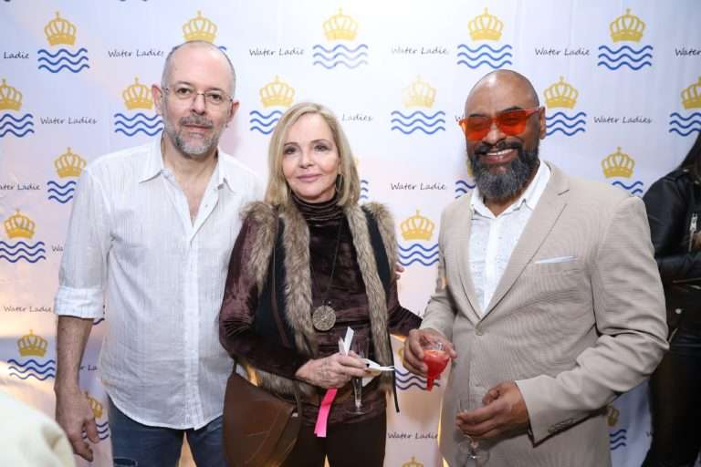 Agito em Ipanema nesse final de semana. Lançamento e inauguração da nova marca feminina "Water ladies " do estilista Hermes Inocencio.