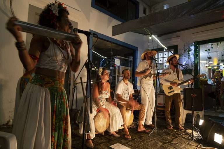 Mundiá Carimbó lança clipe e valoriza ritmos da Amazônia em shows no RJ