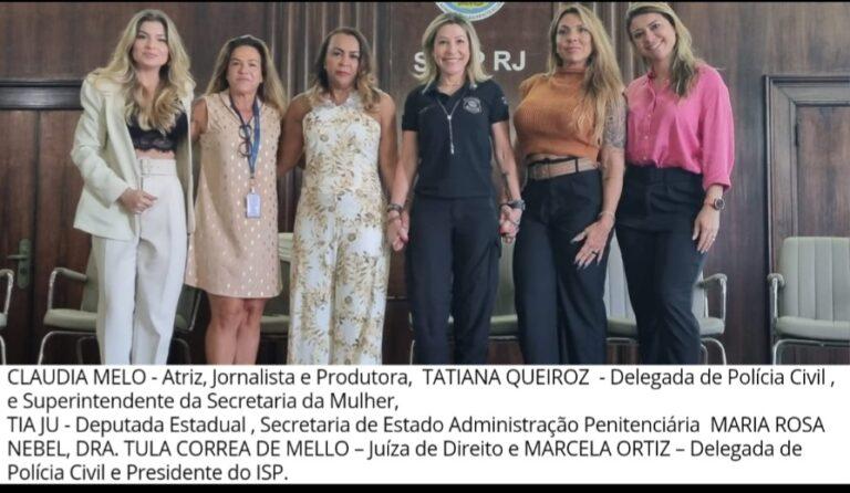 A atriz Claudia Melo, compôs o comitê de palestrantes no evento “Mulheres na linha de frente” que aconteceu no Edifício Central do SEAP-RJ.