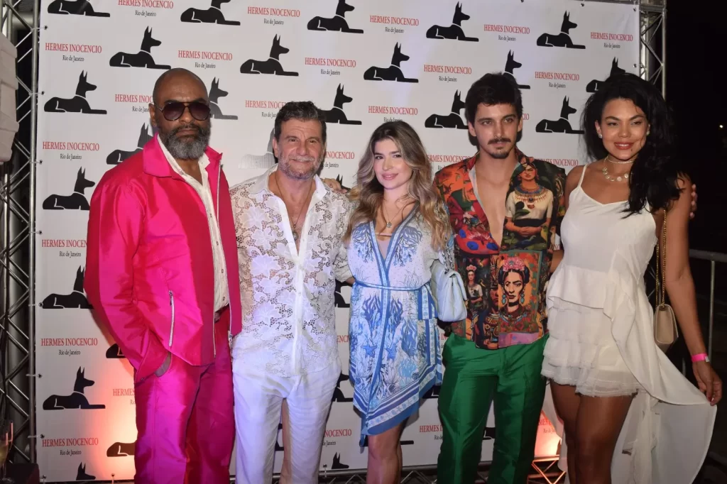 Estilista Hermes Inocencio, lança sua coleção verão 2025 “FLORES DE FRIDA’ com festa que fez tremer Ipanema nesse último sábado”.