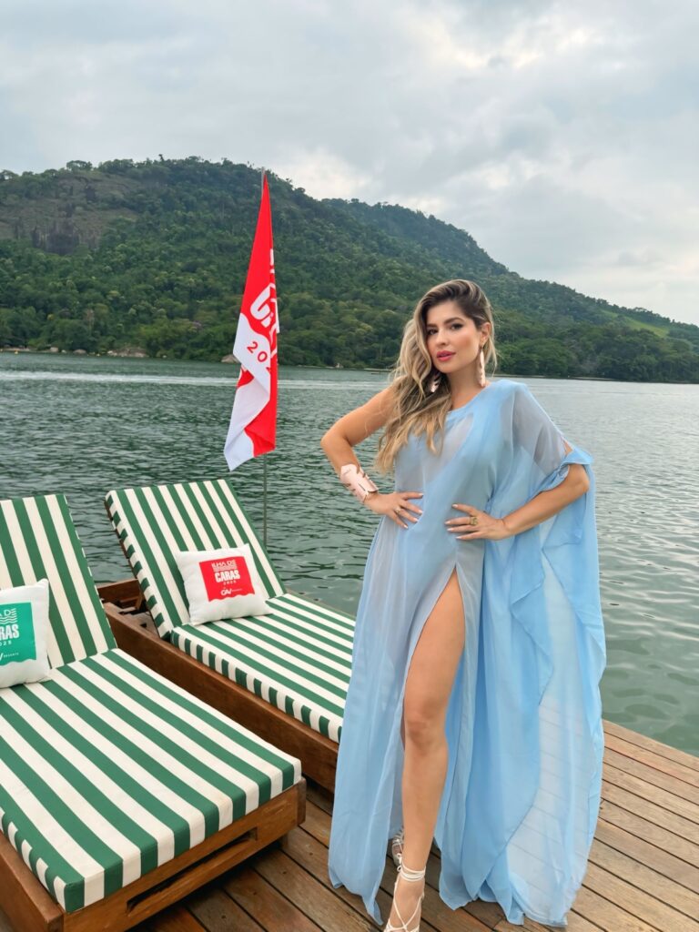 CLAUDIA MELO VIVE EXPERIÊNCIA INESQUECÍVEL NA ILHA DE CARAS